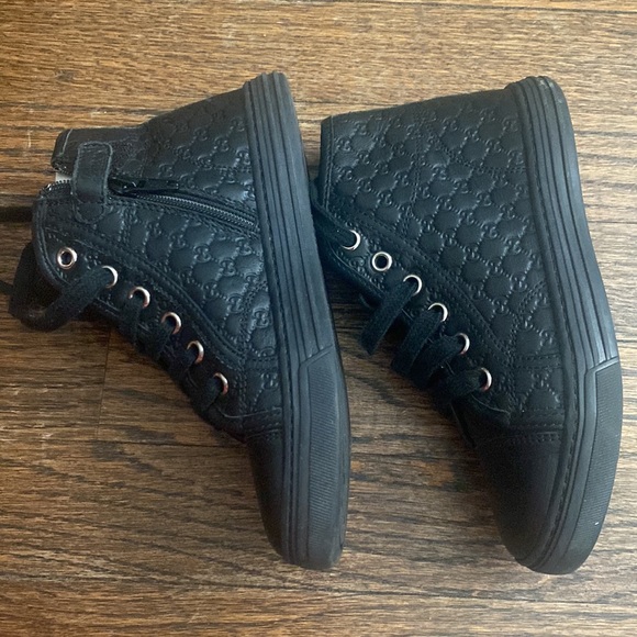 Gucci shoes Girls - Picture 2 of 4